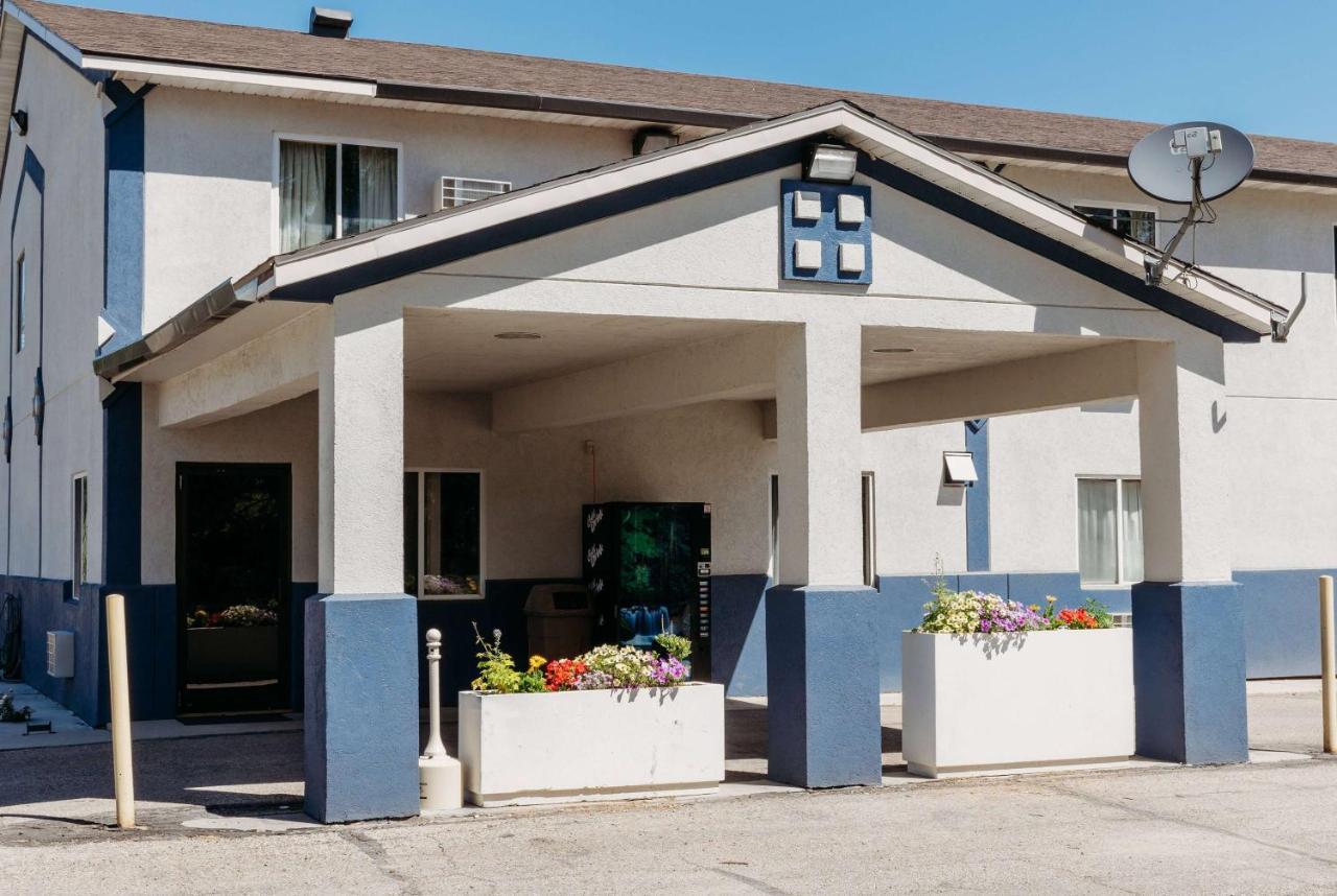 Travelodge By Wyndham Worland Εξωτερικό φωτογραφία