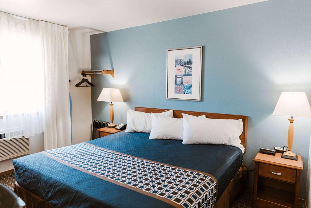 Travelodge By Wyndham Worland Εξωτερικό φωτογραφία